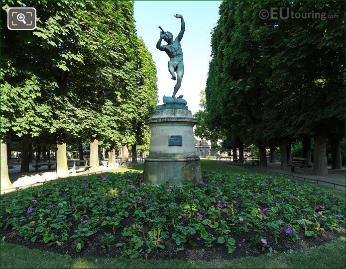 Jardin du Luxembourgs Faune Dansant statue