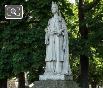 Luxembourg Gardens statue of La Reine Mathilde