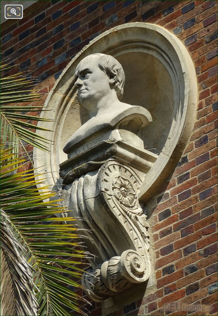 Antoine Louis Barye statue by artist Raoul Francois Larche