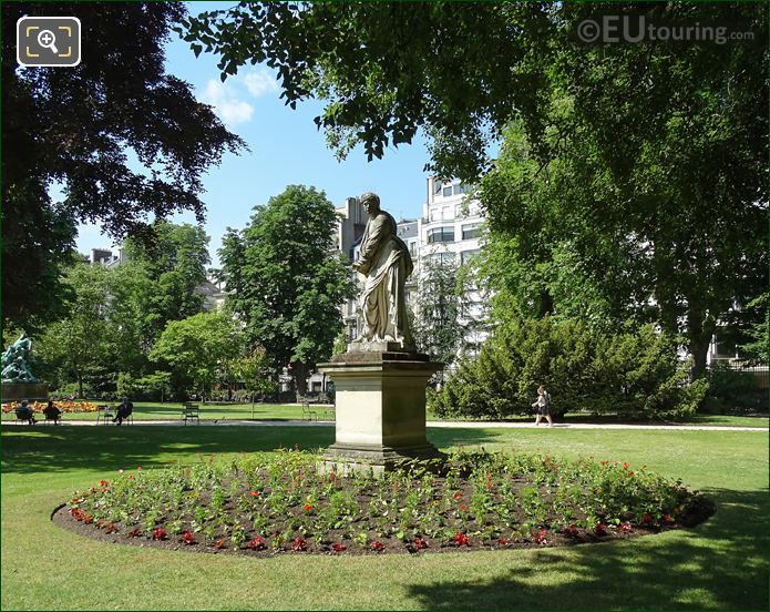 Jardin du Luxembourg statue l'Hiver