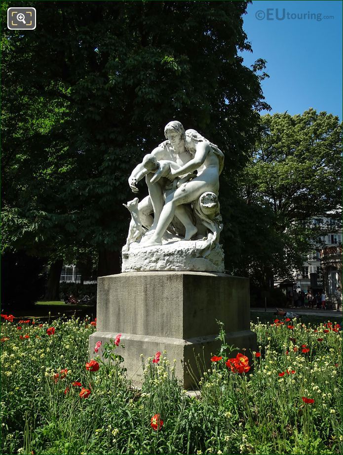 Joies de la Famille statue and stone pedestal