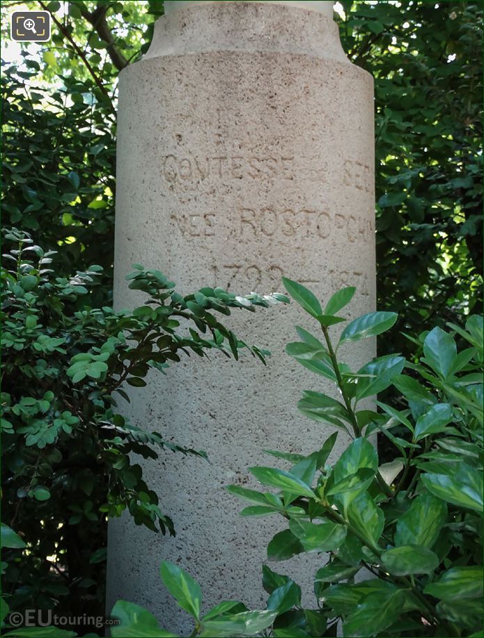 Inscription on La Comtesse de Segur monument
