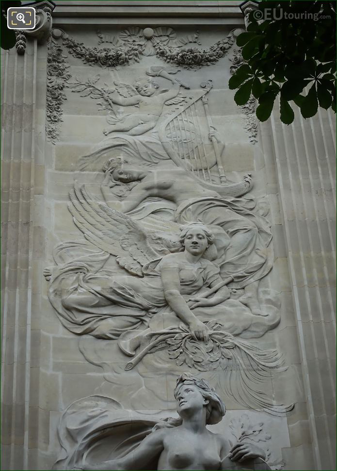 Bas relief on Grand Palais western facade