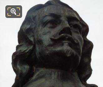 Samuel Champlain bust in Jardin de la Nouvelle France