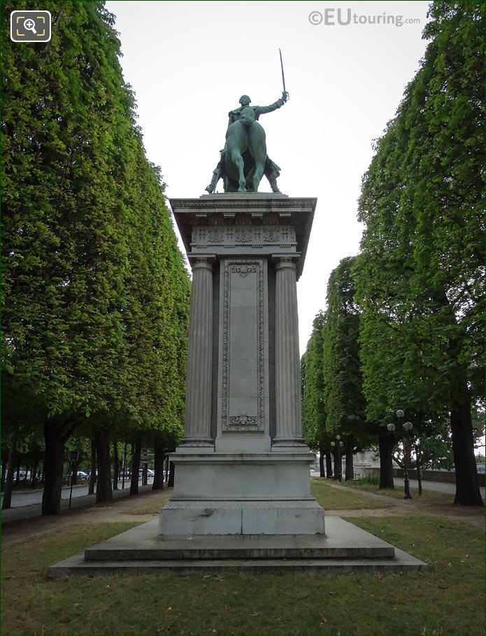 Monument to Lafayette back view