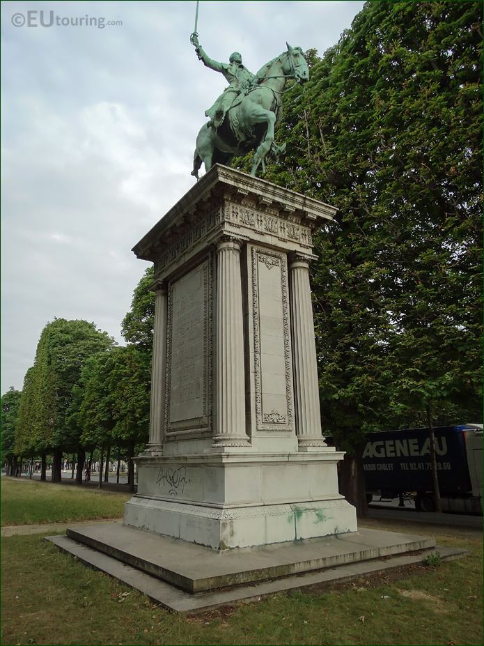 Lafayette statue on stone pedestal