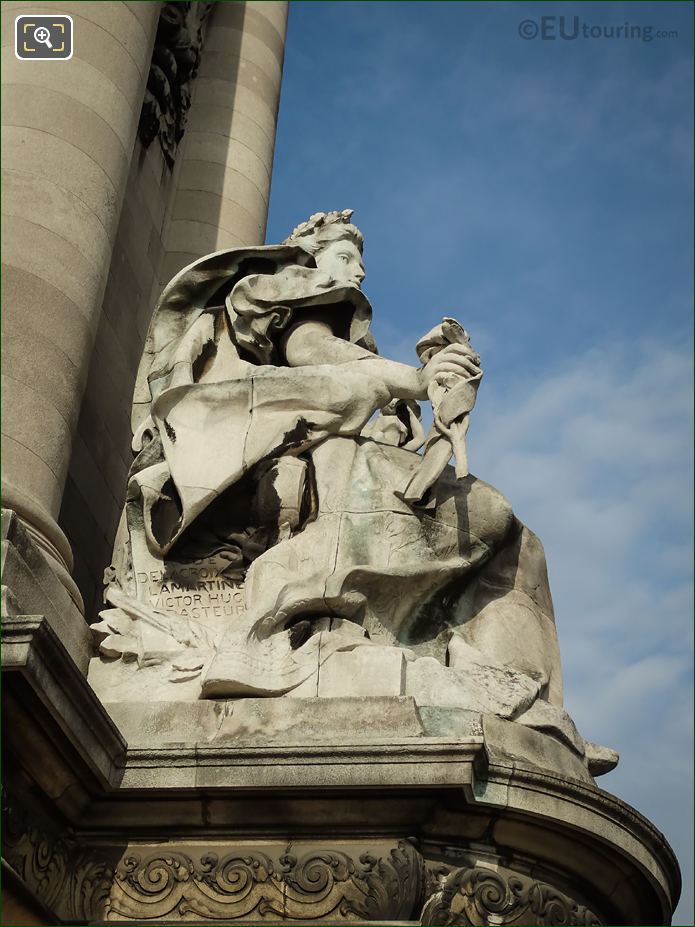 La France Contemporaine statue east side