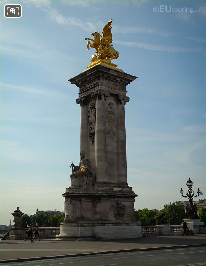 Pont Alexandre III north east column golden statue
