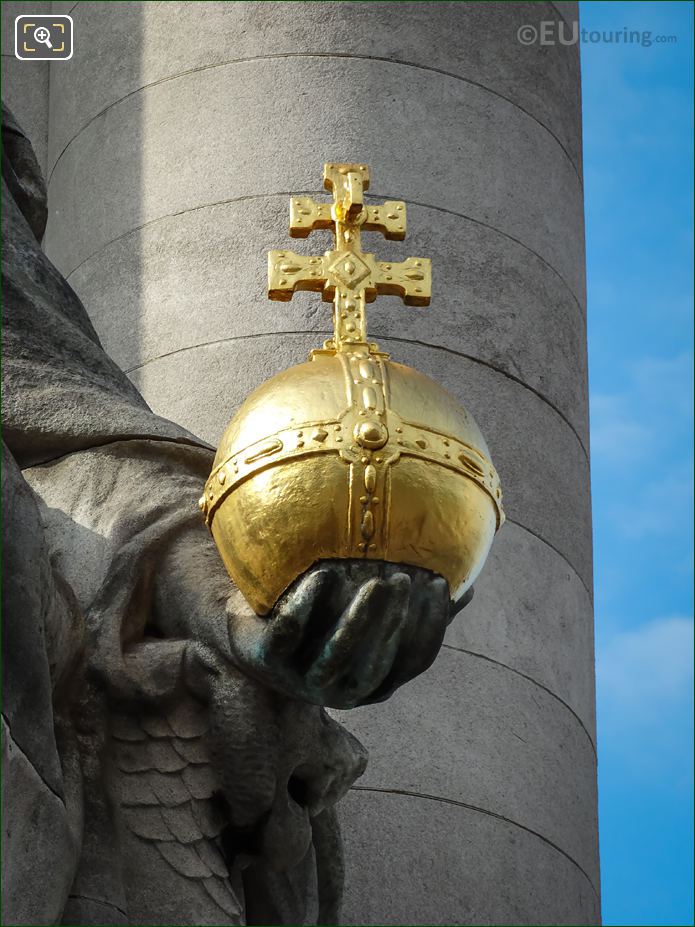 Golden Globus Cruciger on France de Charlemagne