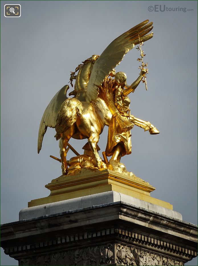 NW Pegasus statue on Pont Alexandre III