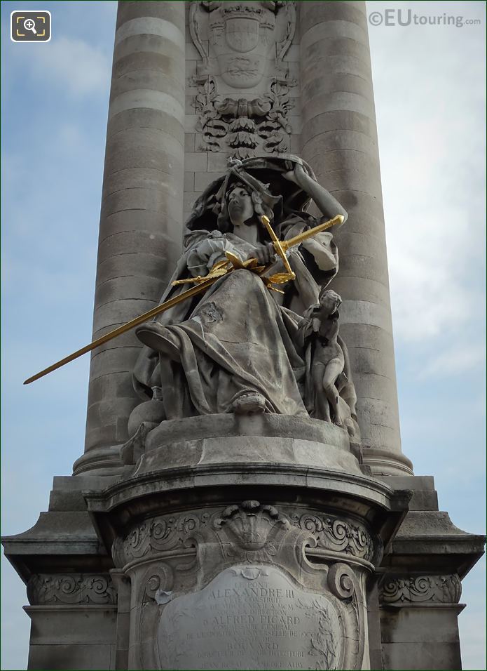 France de la Renaissance statue by Jules Coutan