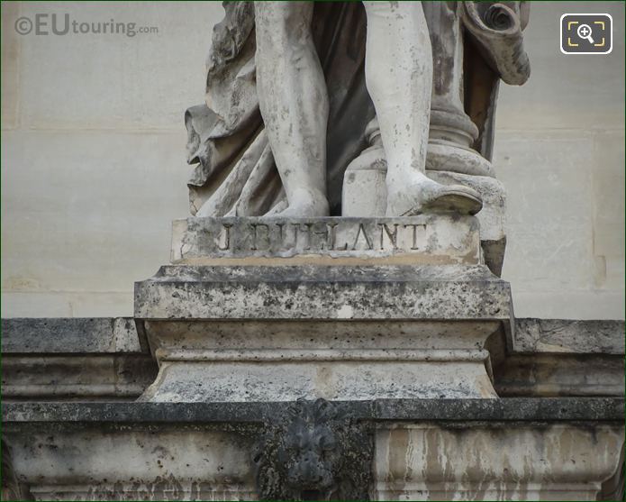Name inscription on Jean Bullant statue