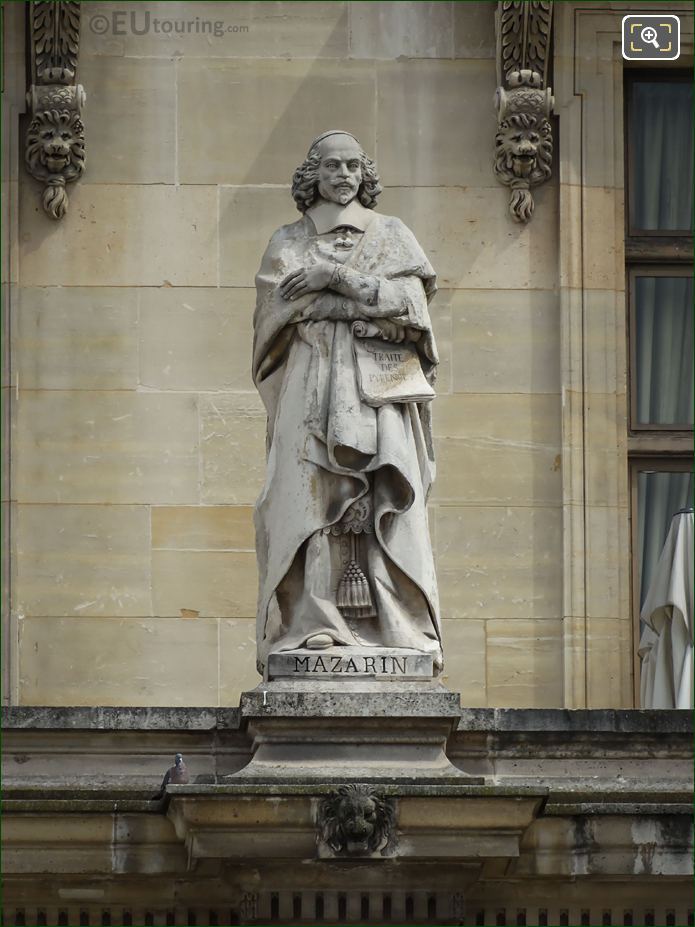 Cardinal Mazarin statue on Aile Turgot