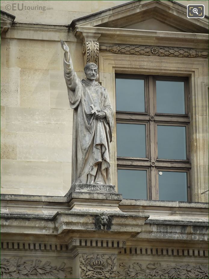 Saint Bernard statue on Aile Colbert