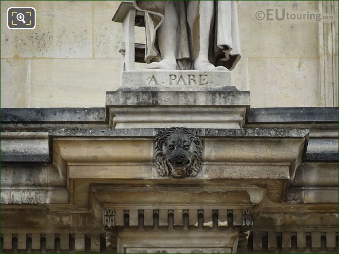 Inscription on Ambrooise Pare statue at Musee du Louvre