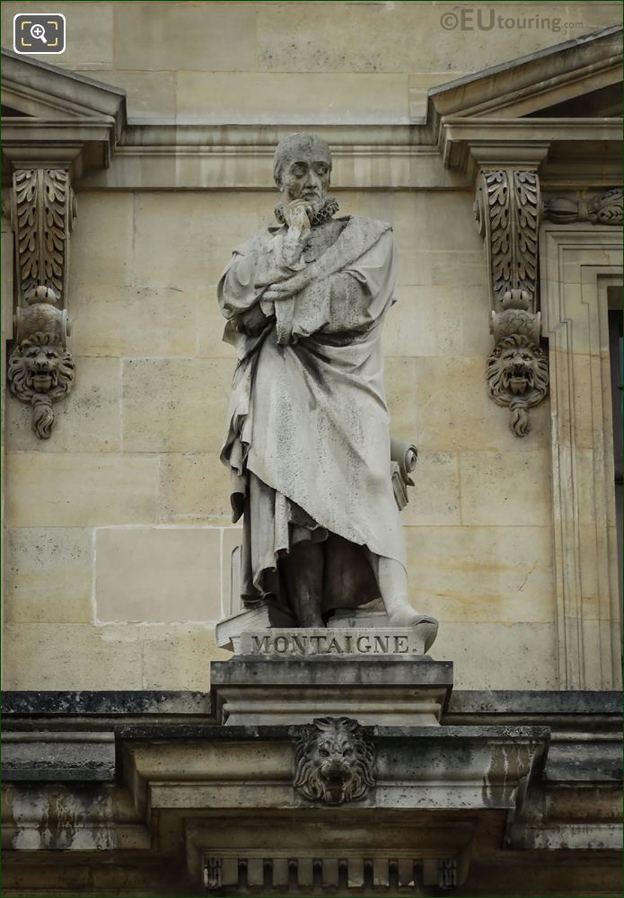 Michel Eyquem de Montaigne statue on Aile Daru