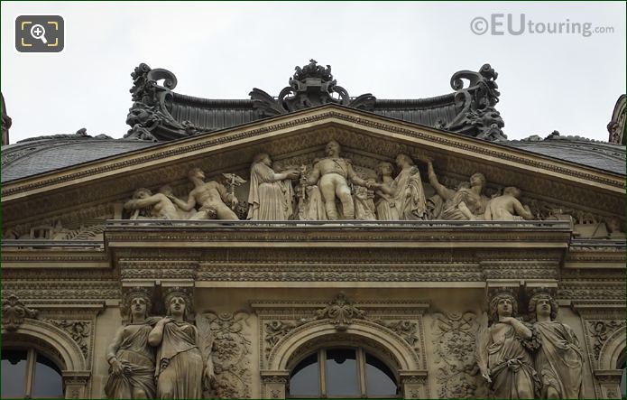 Napoleon III Entoure de la paix et des arts sculpture