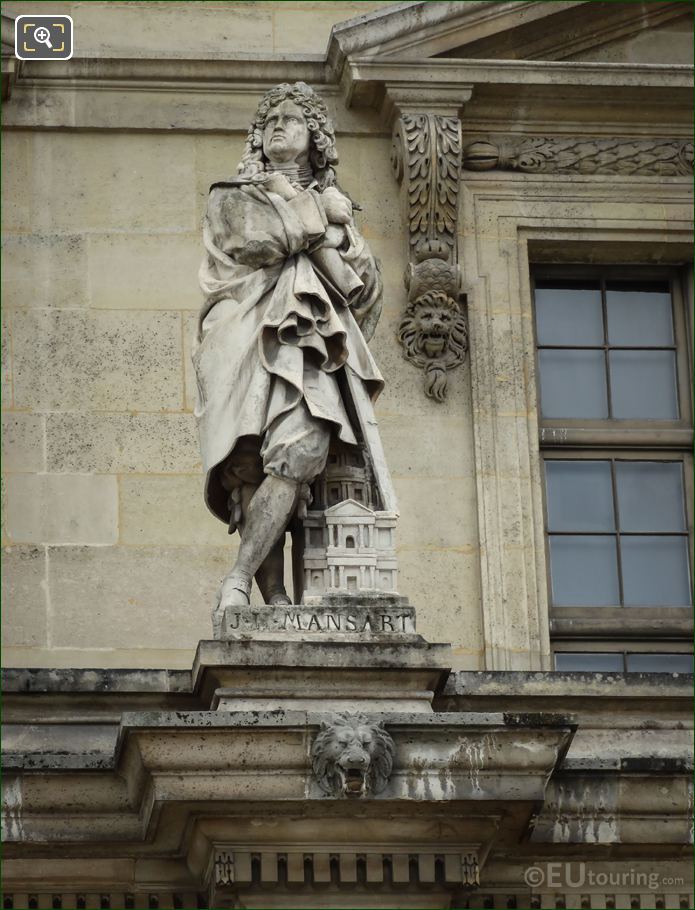 Jules Hardouin Mansart statue on Aile Mollien