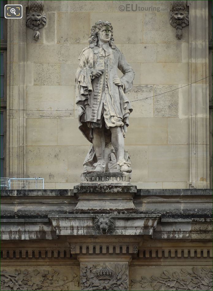 Nicolas Coustou statue on Aile Mollien