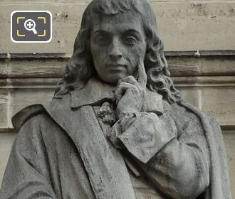 Blaise Pascal statue on Aile en retour Turgot