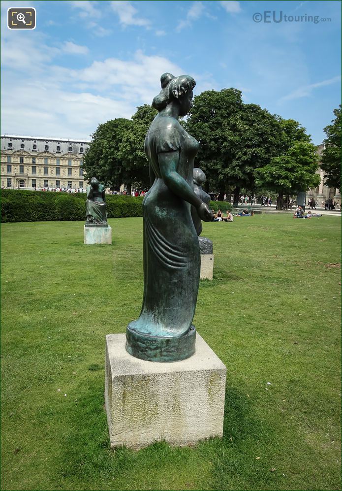 Side view of Roman Goddess Pomone Drapee statue