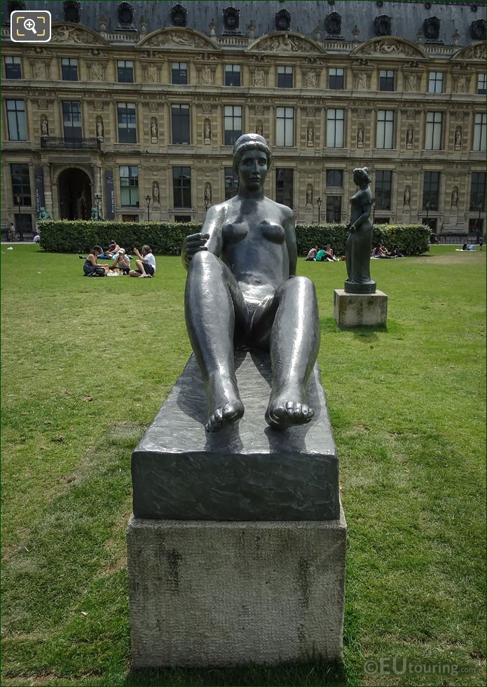 Bronze statue La Jeune Fille Allongee by Maillol