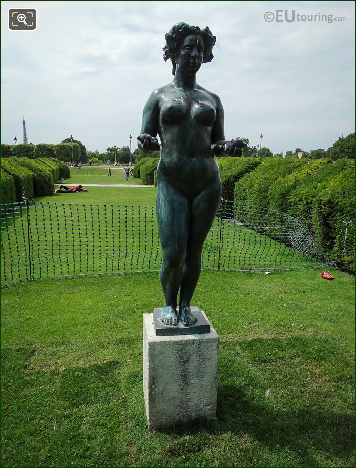 Front of Pomone statue in Paris