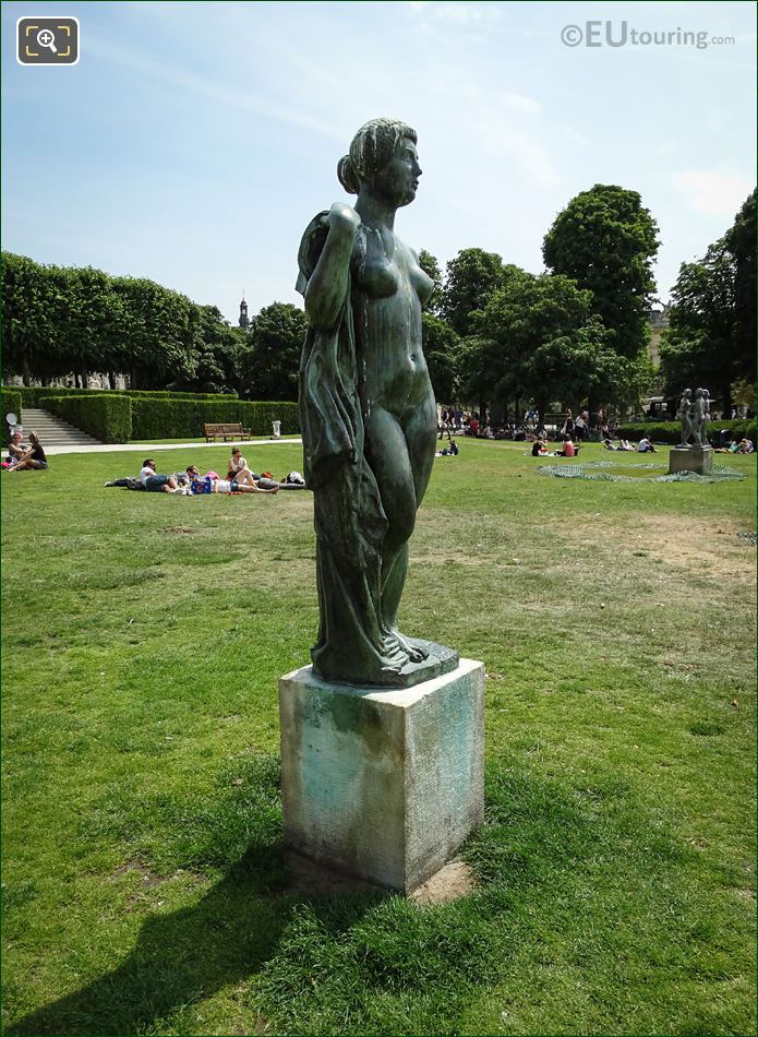 La Baigneuse Drapee statue in Tuileries Gardens