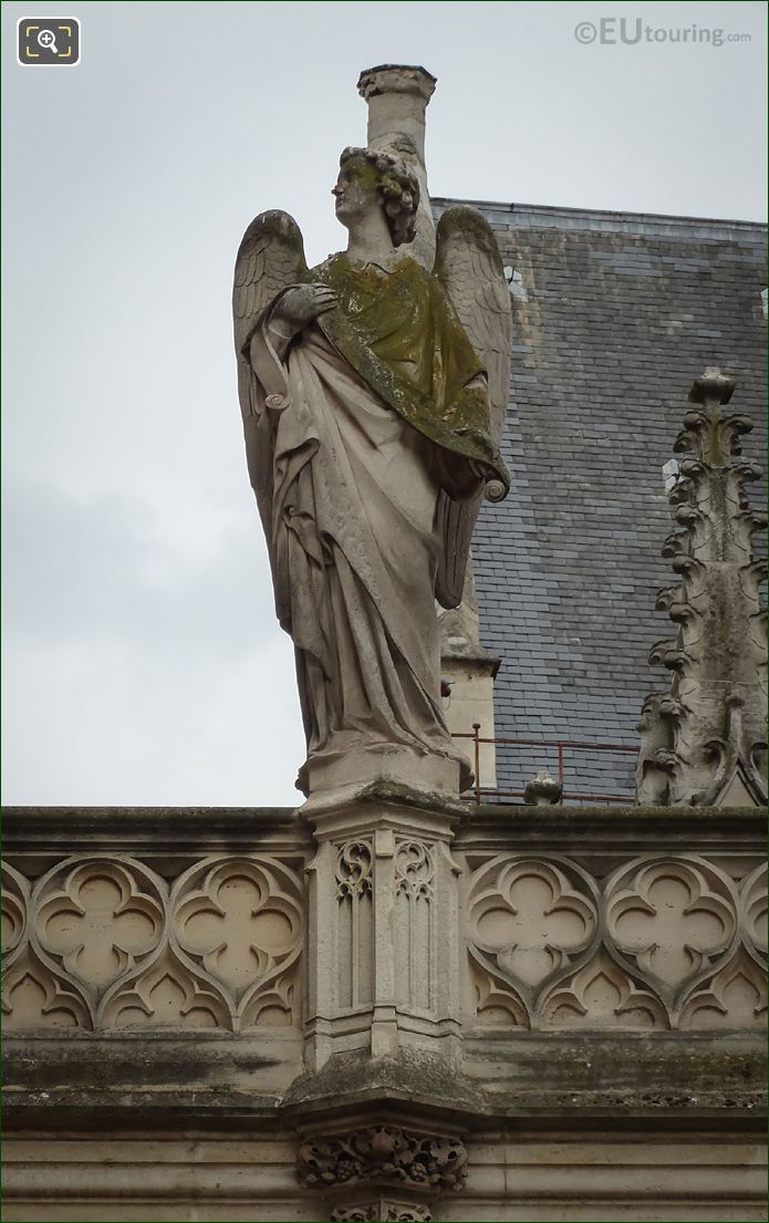 Angel statue by Pierre Jules Cavelier