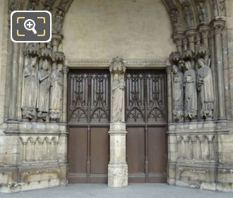 Eglise Saint Germain l'Auxerrois main doorway statues