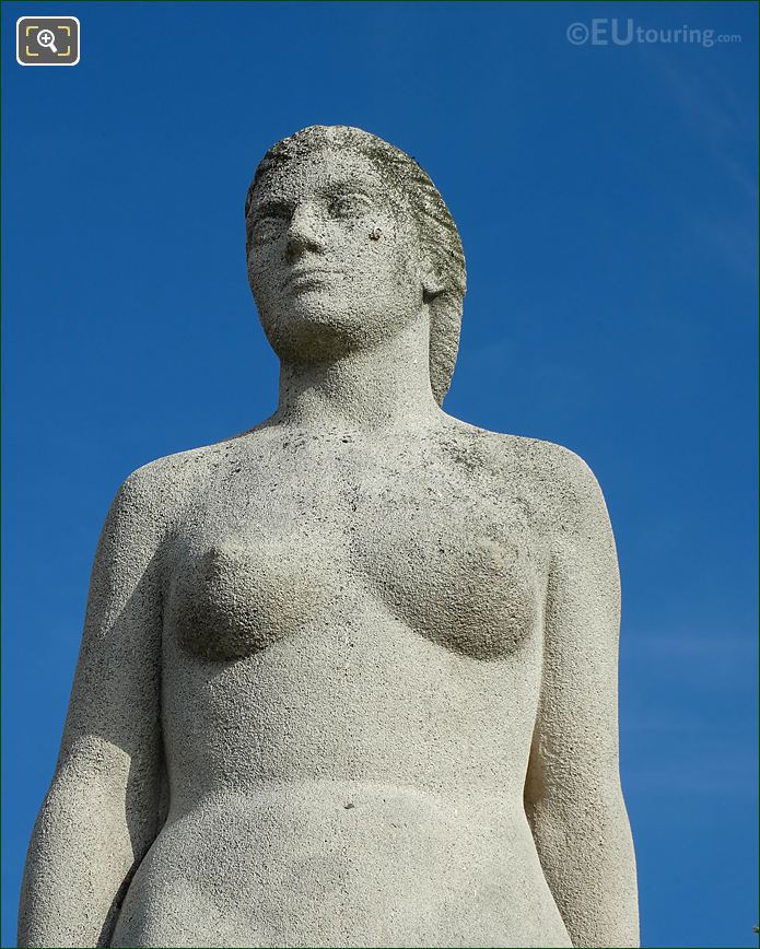 Head and body La Femme statue