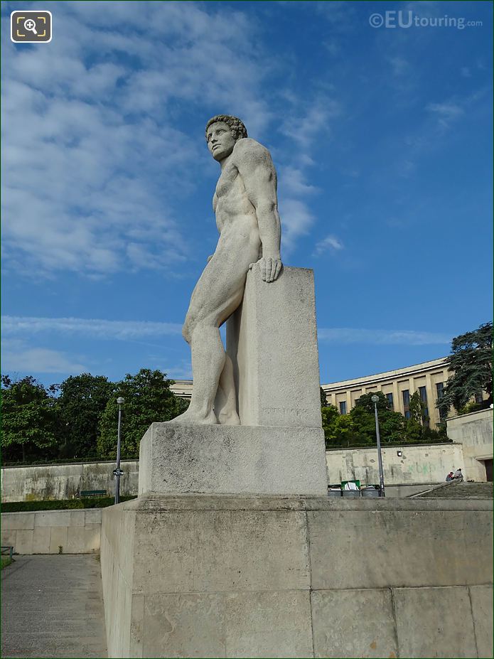 LHS of L'Homme statue