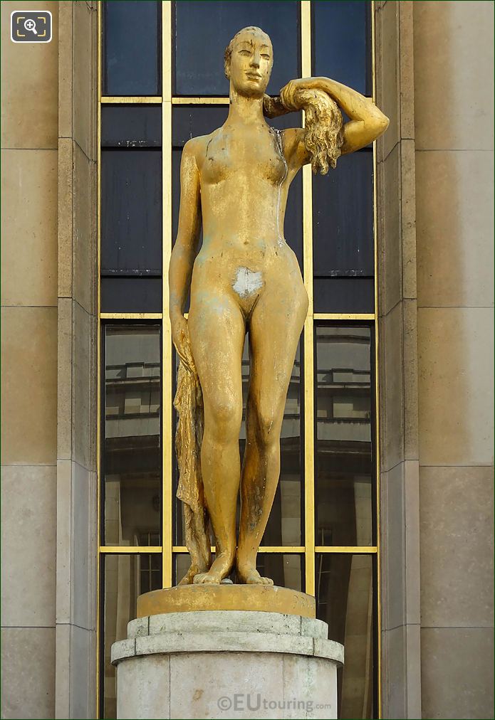 Golden Le Matin statue by artist Pryas