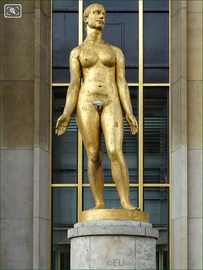 Le Printemps statue by artist Paul Niclausse