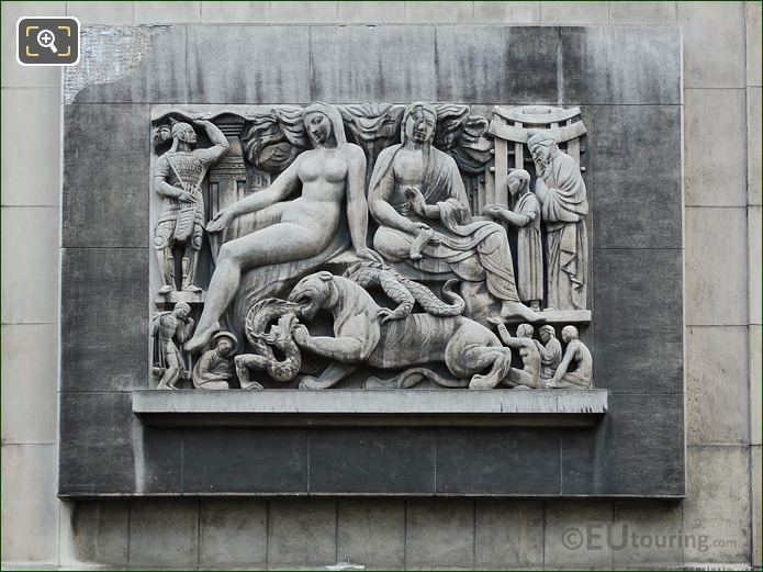Asia sculpture Palais de Chaillot west wing