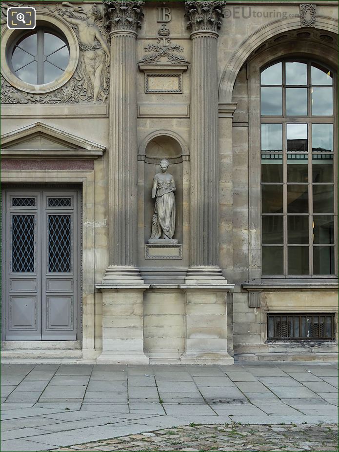 South Facade, Aile Nord Litterature Satirique statue, The Louvre