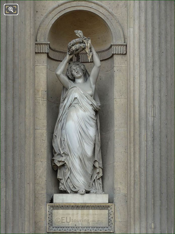 Gloire holding laurel crown statue, Aile Sud, Musee du Louvre