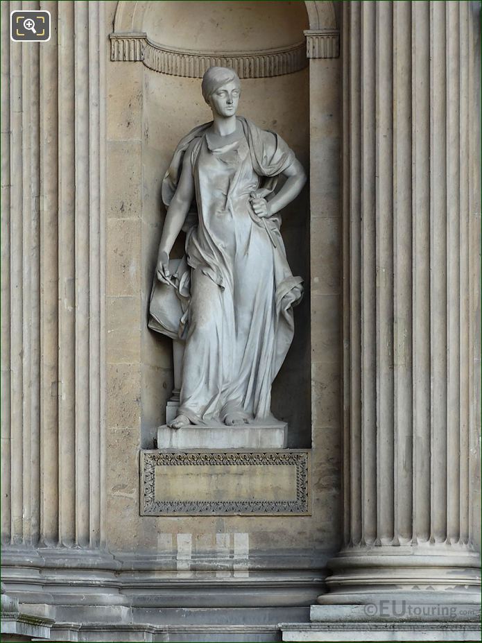 Architecture statue, Aile Lescot, Musee du Louvre, Paris