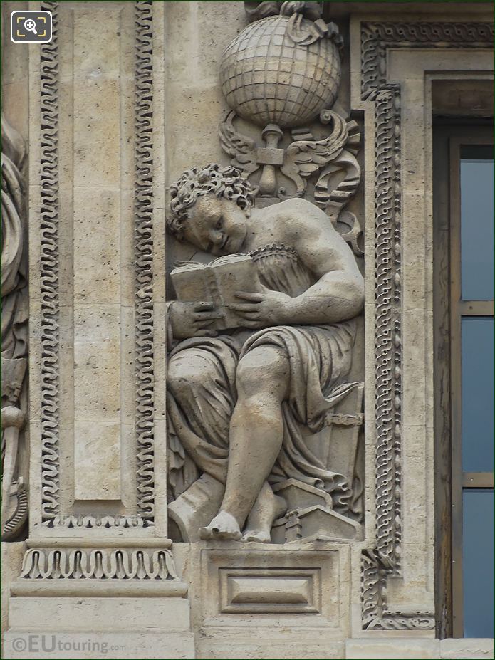 Genie de l'etude Lisant sculpture, Aile Lescot, The Louvre