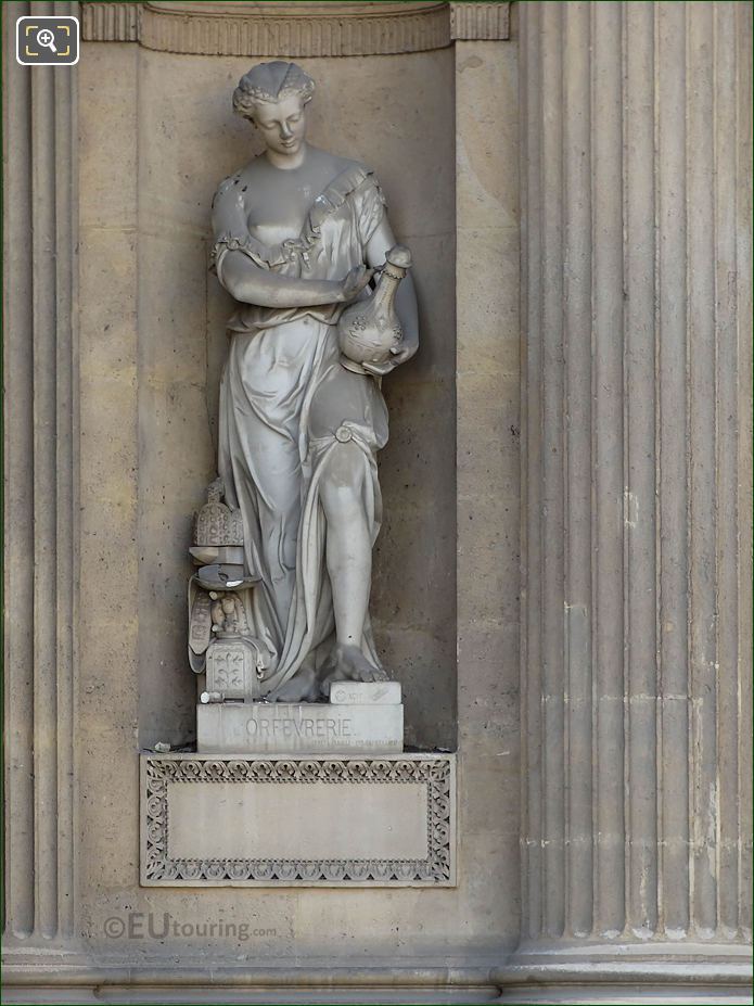 L’Orfevrerie statue, Aile Lemercier, Musee du Louvre, Paris