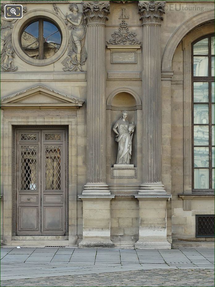 East facade Aile Lemercier and La Ceramique statue in niche
