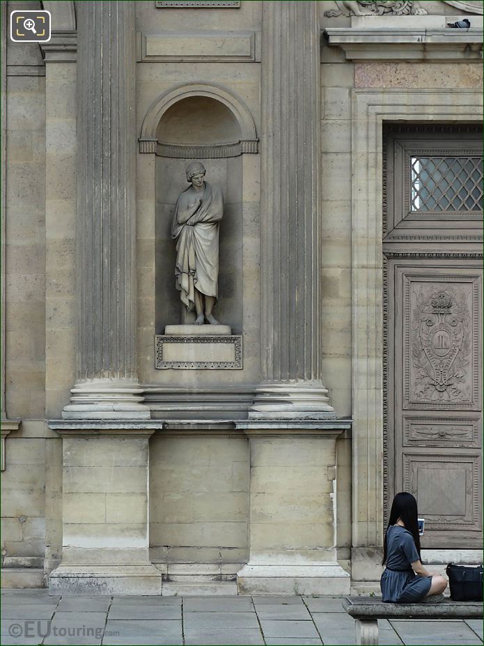 East facade Aile Lemercier and Aristarque statue