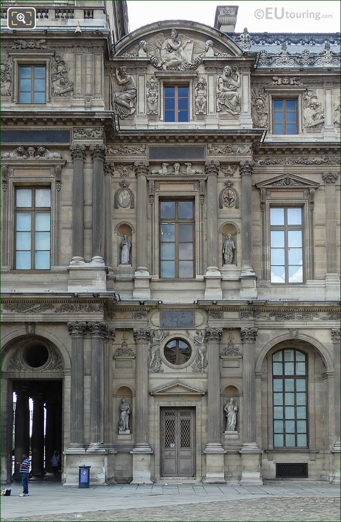 East facade Aile Lemercier and Isis sculpture, The Louvre