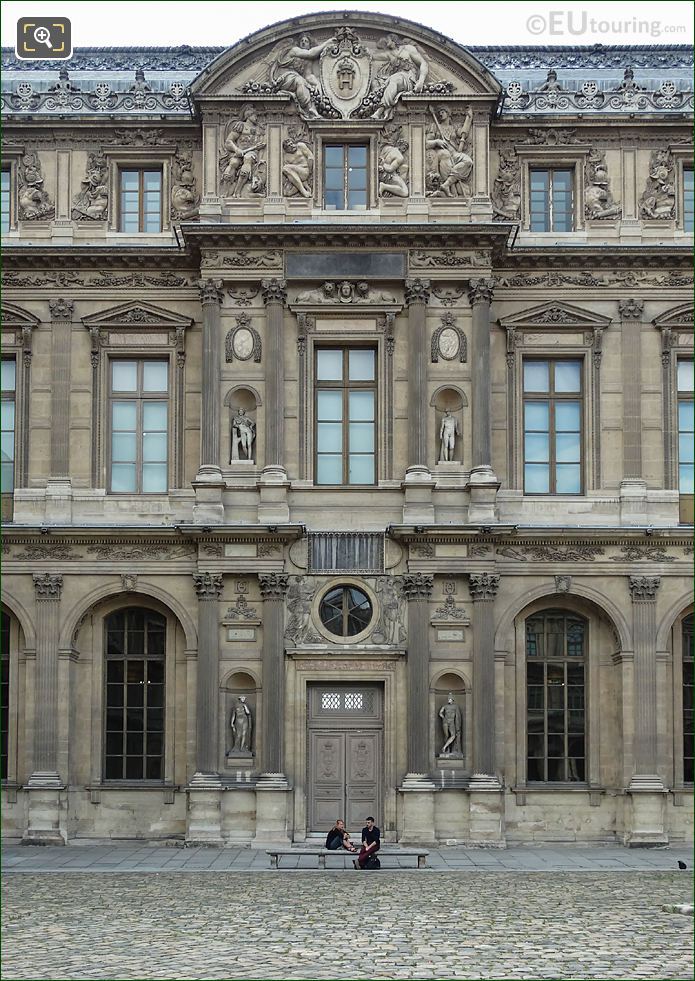 Sculptures on East facade of Aile Lescot, The Louvre