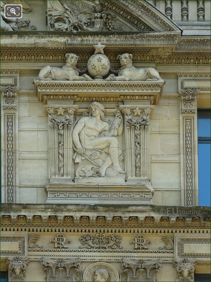 The Louvre, Aile de Marsan 2nd window facade and right side sculpture