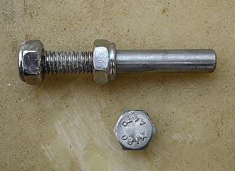 New bolt for pin hinge 