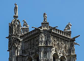 Statues on top of Tour Saint-Jacques