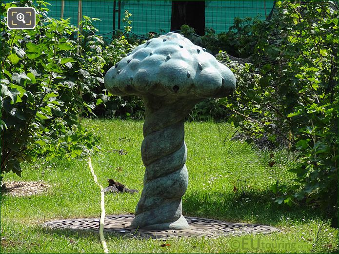 Mushroom sculpture, Vegetable garden, Jardin des Tuileries
