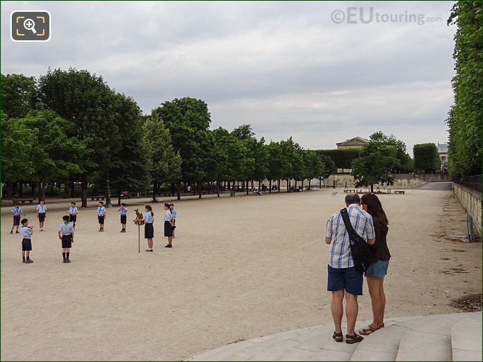 Esplanade des Feuillants looking NW in Jardin des Tuileries