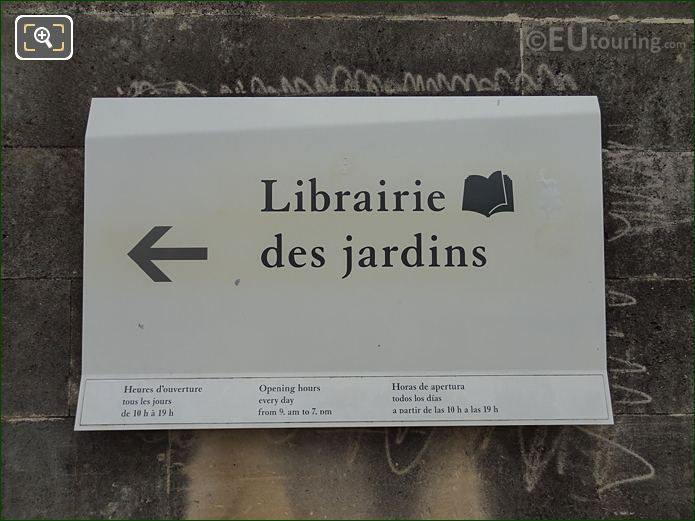 Tourist info sign for bookshop, Jardin des Tuileries
